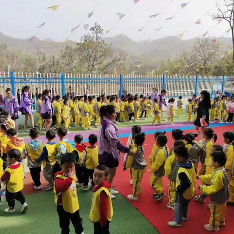 阳光幼儿园第六届【大手牵小手 一起来运动】春季亲子运动会