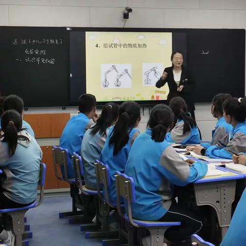 教研学习共成长。阿瓦提县化学、生物学科工作室送教下乡到拜镇中学活动