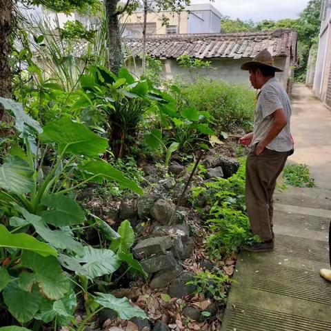 文道村乡村振兴中队持续开展人居环境整治工作（4月13日）