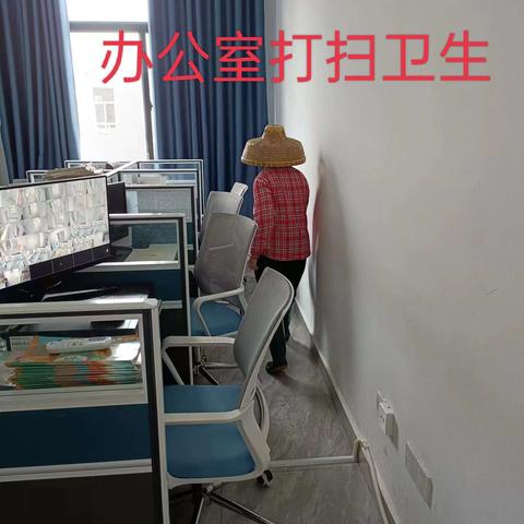 预防传染疾病 守护师生健康————三江中学开展卫生消毒消杀工作