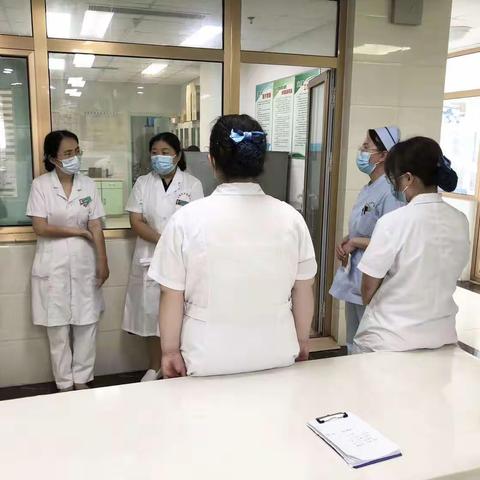 用心呵护生命，护理铸就健康——康复科开展护理查房活动