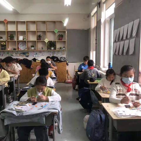 香王小学五年级一班电动坦克