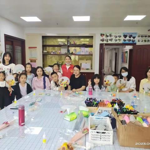 浓情五月，感恩妈妈——香开社区开展庆祝母亲节系列活动