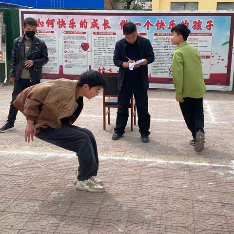 民权县野岗镇第一初级中学组织开展体育加试工作