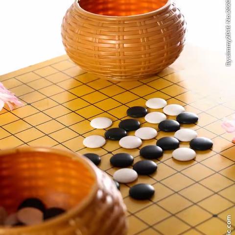 欢聚“棋”妙世界-四（2）班亲子阅读第三组