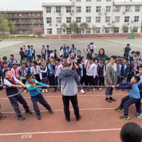 一根绳，一条心，齐用力——记二级部拔河比赛