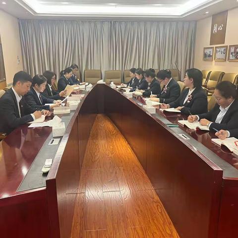 昌吉州分行营业部党支部开展学习贯彻习近平新时代中国特色社会主义思想主题教育第二次集中学习