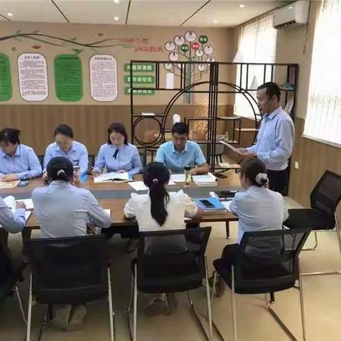 共研共思 聚力前行--仁文小学高年级语文组集体教研纪实