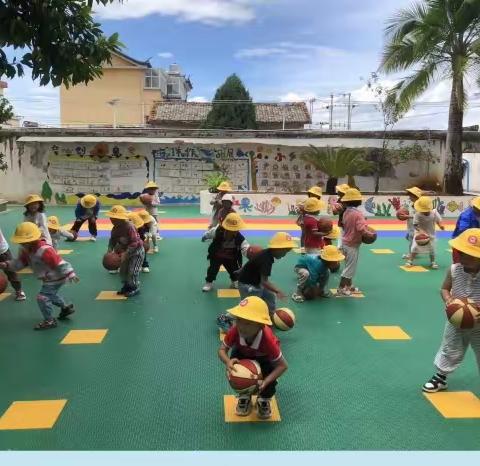 辛街乡中心幼儿园上寨园小班第二十、二十一周活动影集
