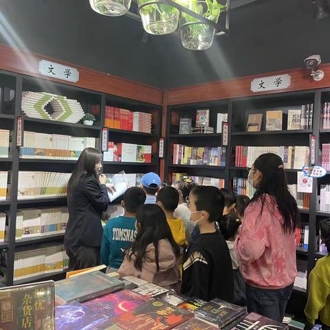 4月15日莫旗新华书店开展“小小图书管理员”社会实践活动