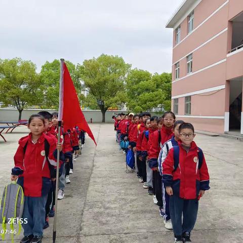 踏着春的节拍，一起出发。——小蚂蚁班2023年春游掠影