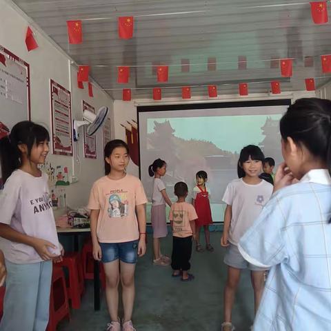 上犹县营前镇石溪村童伴之家开展了“认识暴力”安全教育主题活动