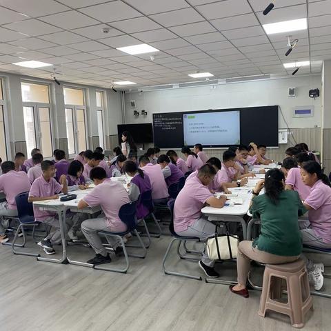 深耕细研踏歌行共谱教研新美篇