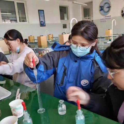 建模社团展风采 启智润心助成长