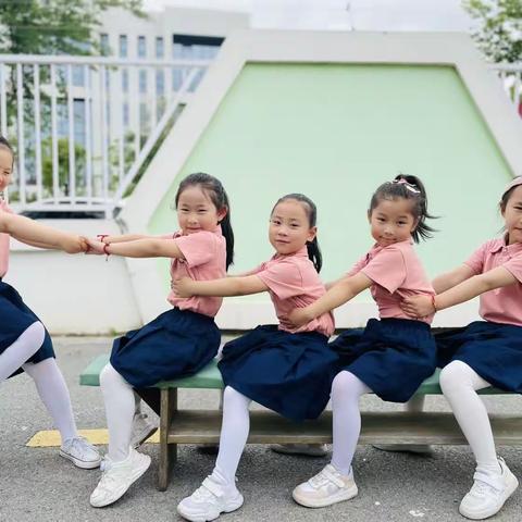 2023-35扬中市三环幼儿园大一班读书活动——《不输在家庭教育上》之可怕的“仇视教育”会毁了孩子