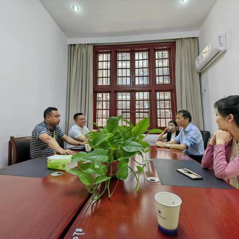 ［彭远淑、张开银]  走寻常路，是为了不走寻常路———长沙市湘郡培粹实验中学挂职培训