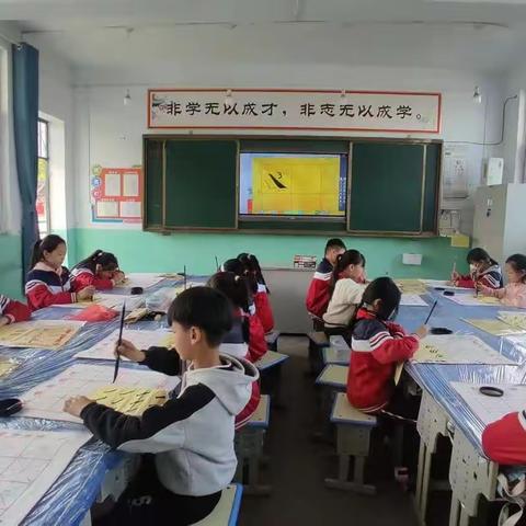 北街小学毛笔书法社团