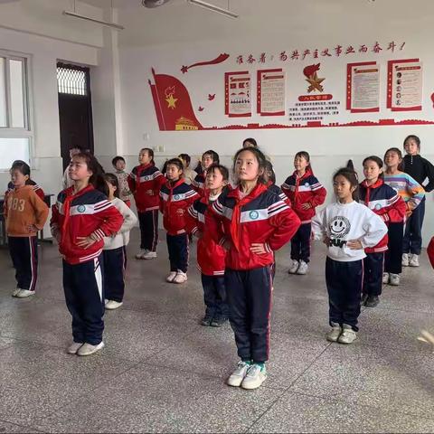 乐动童年  舞彩飞扬—阜东小学中国舞社团（十二）