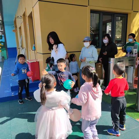 “双向奔赴，共育花开”中国林业科学研究院幼儿园中一班半日开放活动