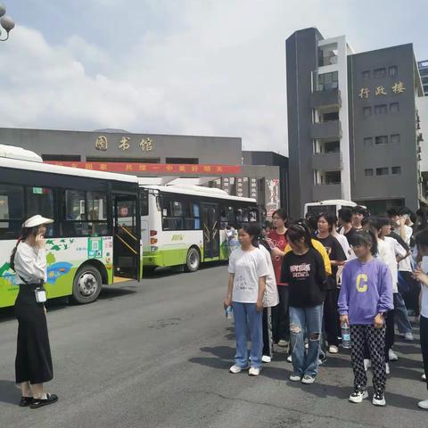 荩忱中学：学习一中校园文化，树立正确奋斗目标