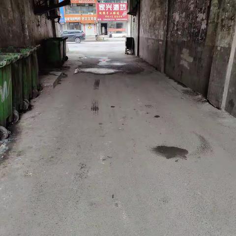 安居社区加强市容市貌整治，创建文明、安康生活环境