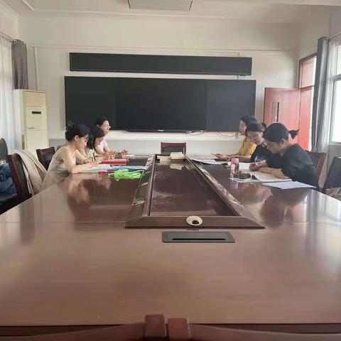 撷数学学习之重彩，绘集智备课之美篇——王寨教育集团四年级数学集智备课活动