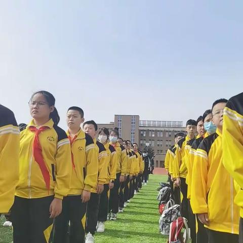 新城大街小学六年四班劳动实践基地一日游学纪实