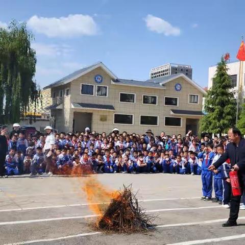 防震减灾多演练       再“走”绿色生命线