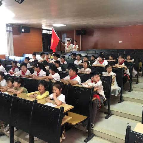 红领巾爱祖国 争做强国少年——沿沟中小学少先队举行新队员入队仪式