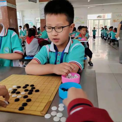 五育并举，立德树人——沂水县第二实验中学小学部举办校园围棋比赛