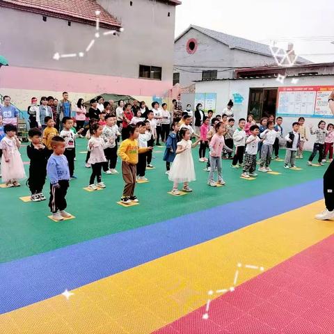 次丘镇河里村工星幼儿园春季亲子运动会开始啦！！！