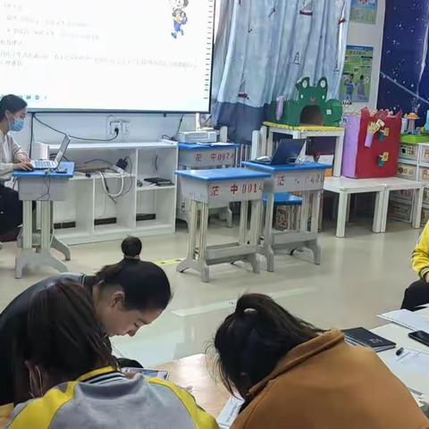 携手成长，我与小学零距离——茫崖市幼儿园教师二次培训