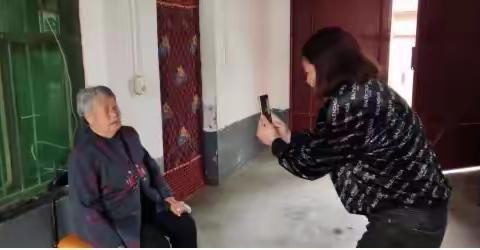 徐杨社区多措并举，为老服务，广泛开展高龄补贴复审工作