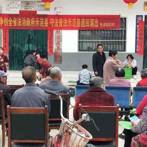 马楼乡妇联举行普法宣传活动