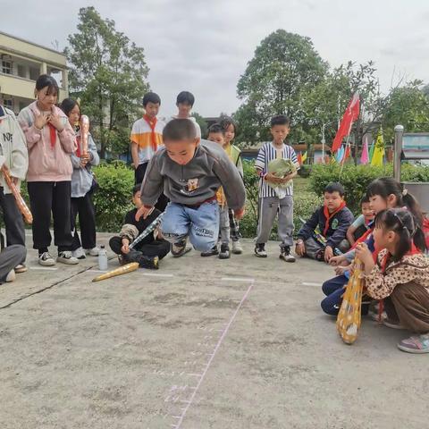 新苑小学春季运动会一年级剪辑