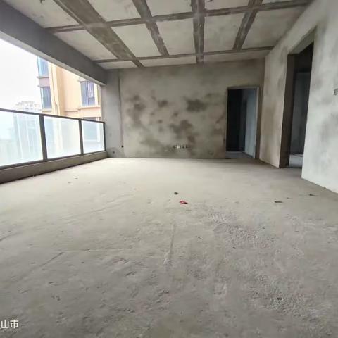 ⭐香颂城 清水大横厅322 产权87实际115 电梯中层采光相当好 56.8万老证不包 V6717