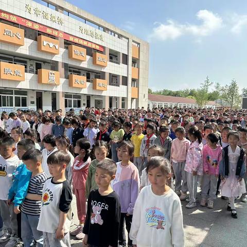 共筑反恐防线，守护平安校园——浦口区大桥小学积极开展反恐防暴应急演练