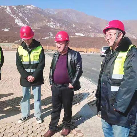 【用匠心书写建筑人生】——积石山旅游大通道配套设施项目副经理朱东东