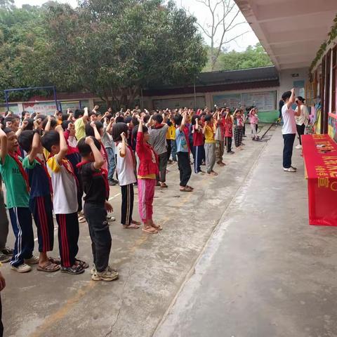 珍爱生命 预防溺水——浦北县北通镇小坡小学开展防溺水憋气演练、宣誓签名活动