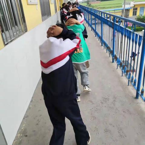 安丰乡昌泰希望小学防震减灾疏散演练