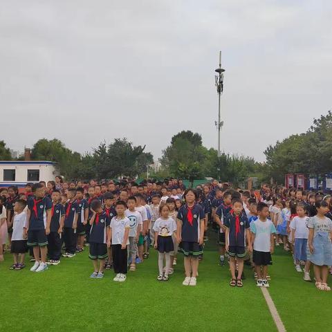 梦想扬帆 风好起航 一一 长春市二道区长青小学一年级新生入学第一天