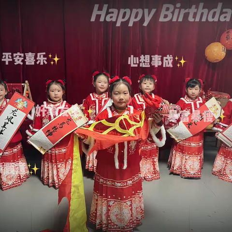 【张灯结彩送福兔，龙腾盛世迎新年】——时代娇子幼儿园特别举办了“新年主题”《拓印年画》活动