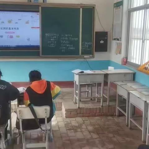 听课评课促成长，凝心聚力谋新章——席兰小学领导听课活动