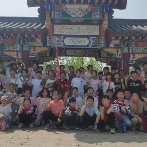 不负好春光 一起“趣”春游—西平六中五三班综合实践活动
