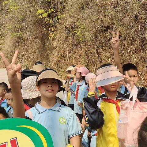 春暖花开好时节，一路‘童’行踏春去——风平镇芒留小学2023年春季学期春游活动