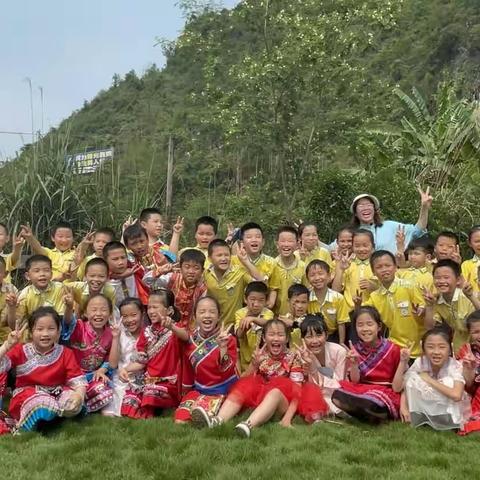 快乐的节日，有趣的活动，开心的我们一一六圩中心小学    三(3)班