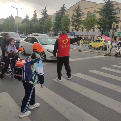 临沂第九实验小学北校区三.3班护学岗