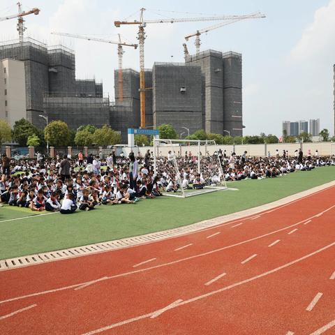 逃生常演练，安全伴我行——西宁小学开展应急疏散演练