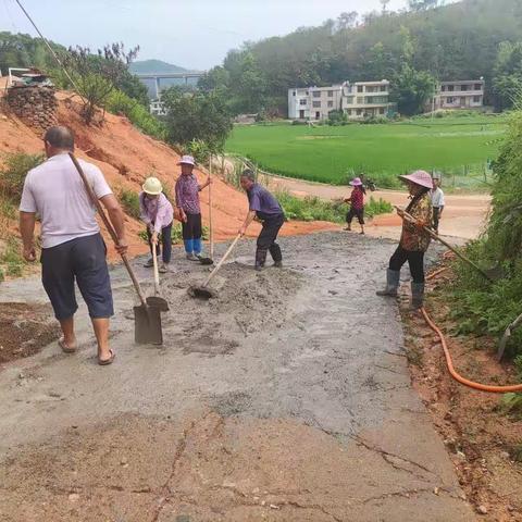 道路修复   安全出行