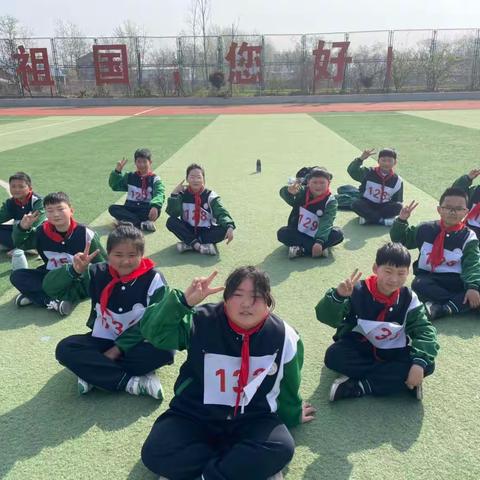 “享运动，趣游戏，悦童年”——曹县银香云帆小学四年级三班春季运动会